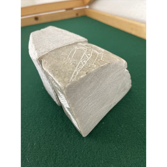 Hand Carved Alabaster Native American Navajo Indian Sculpture Signed by J. KIEN - Picture 11 of 12